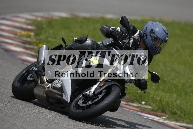 /Archiv-2024/29 12.06.2024 MOTO.CH Track Day ADR/Gruppe gelb/91